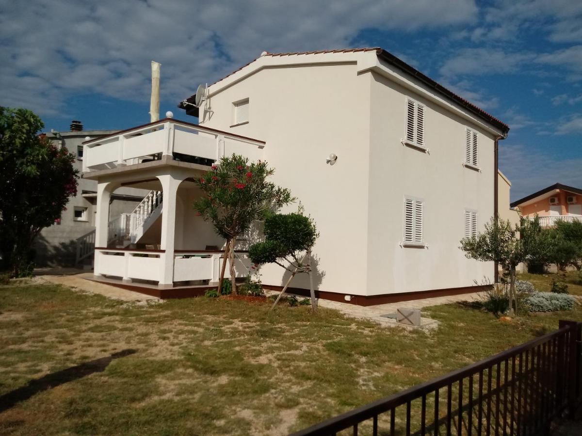 Apartmani Dokoza Vir Kültér fotó