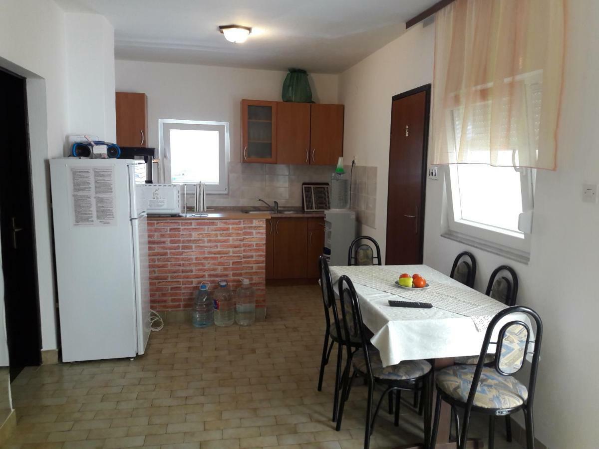 Apartmani Dokoza Vir Kültér fotó