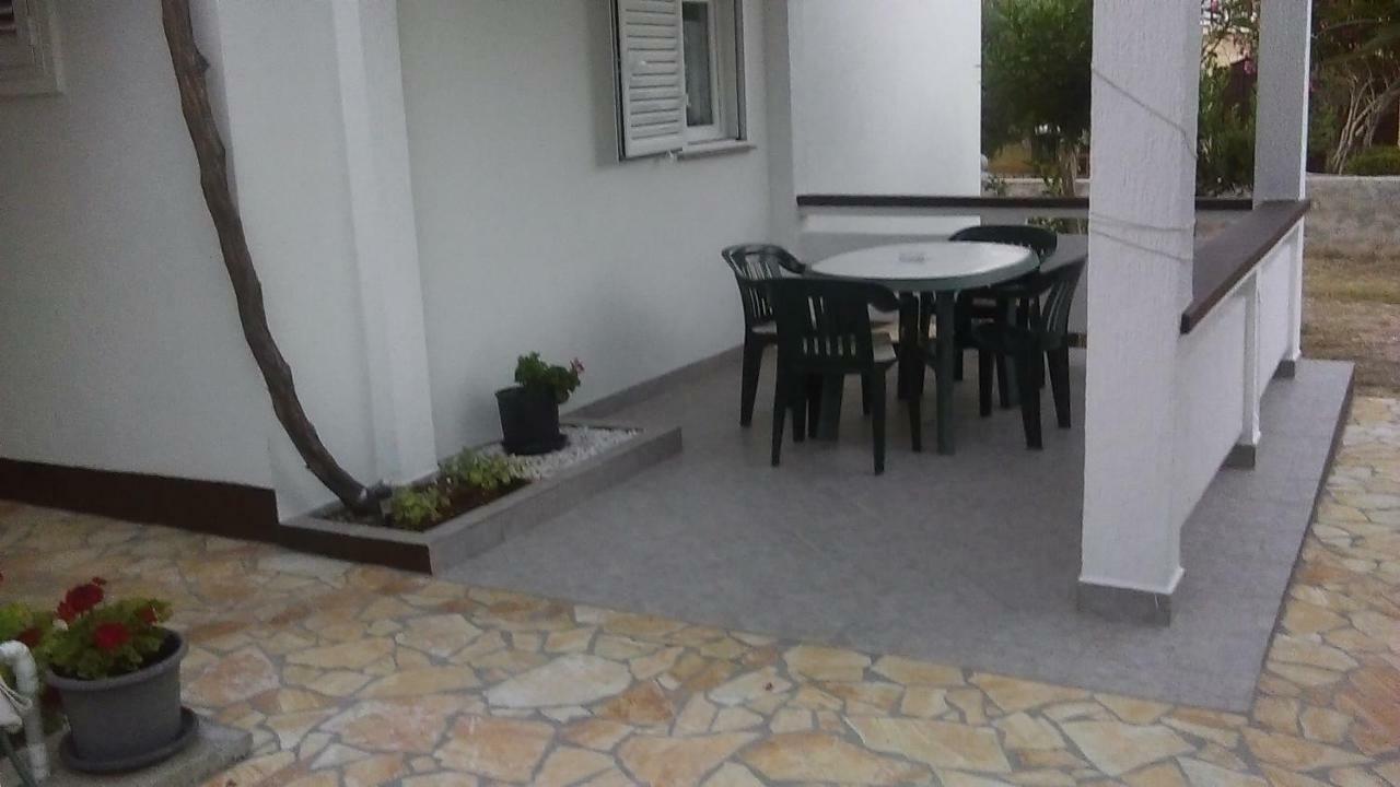 Apartmani Dokoza Vir Kültér fotó